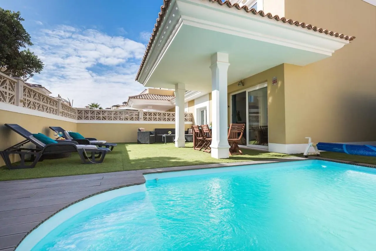 kontakty Home2Book Villa Fiona Private Pool & Wifi